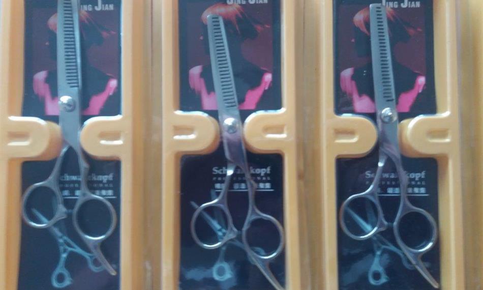 2017-11-13-116CU pro Stř_ kraj_padělky Schwarzkopf_5.jpg